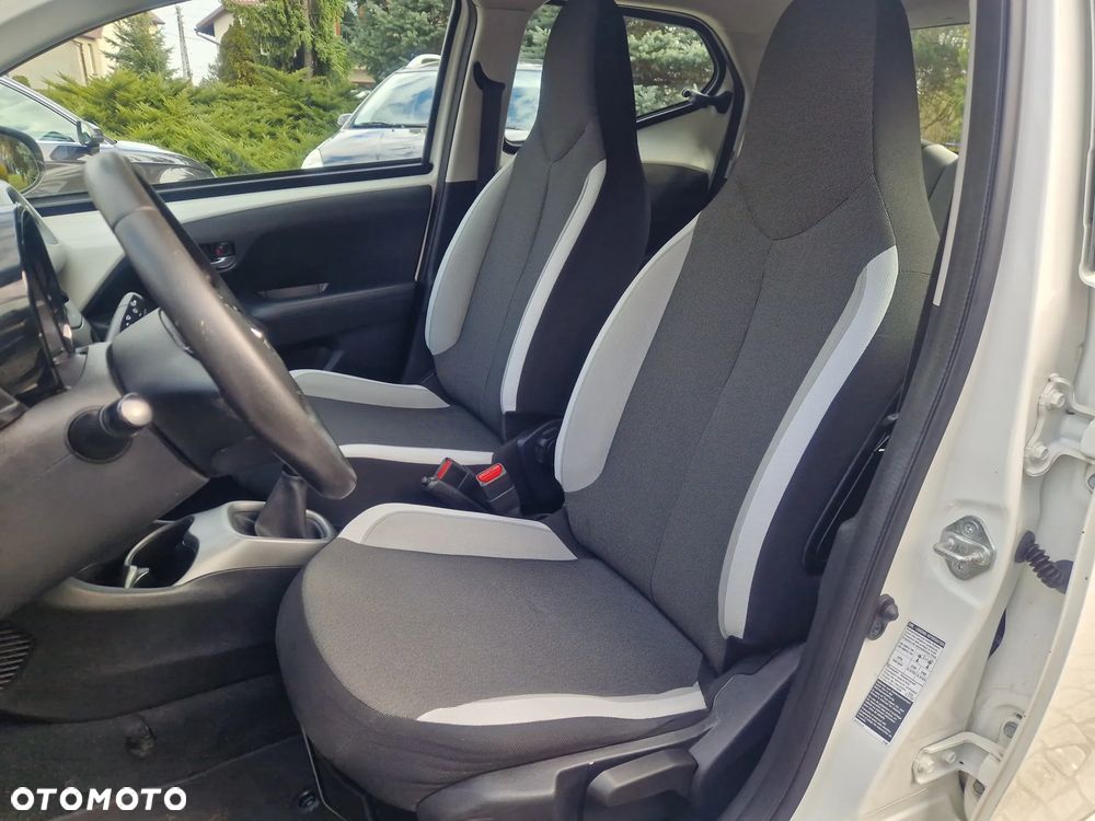 Toyota Aygo x-cite - 19