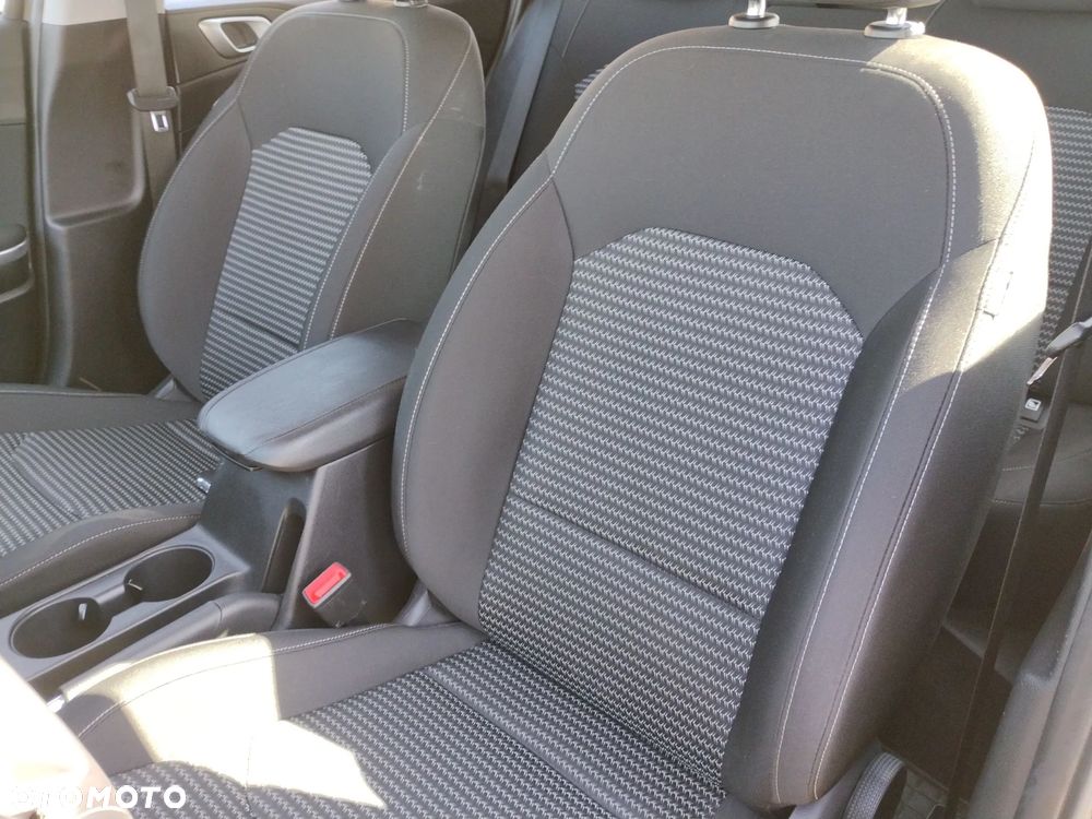 Kia Ceed 1.5 T-GDI M DCT - 12