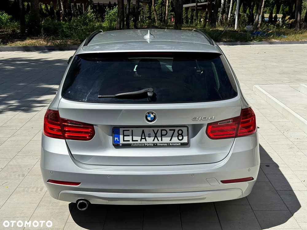 BMW Seria 3 318d DPF Edition Sport - 13