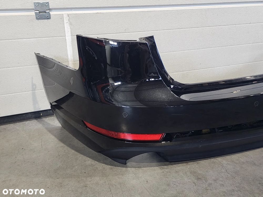 Audi A4 B9 kombi zderzak tył kompletny 4PDC LY9T - 3