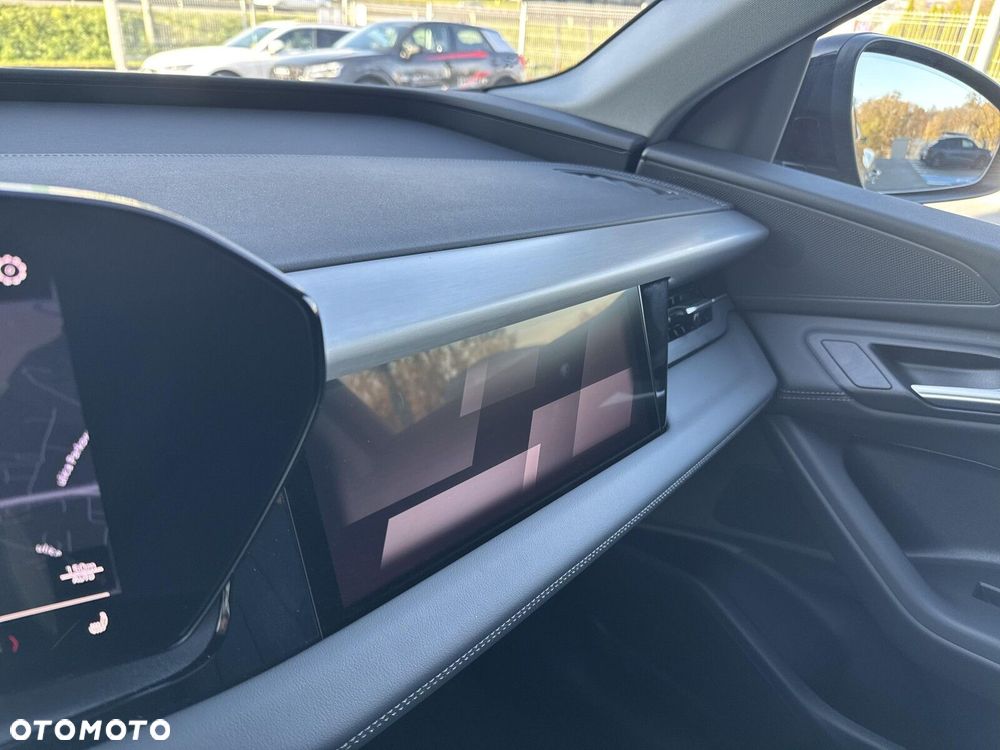 Audi Q6 e-tron - 33