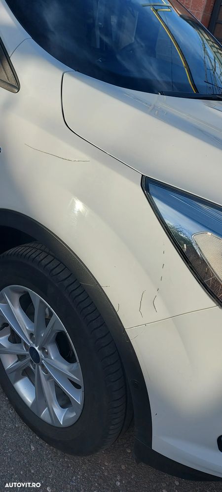 Ford Kuga 2.0 TDCi 4WD Titanium - 26