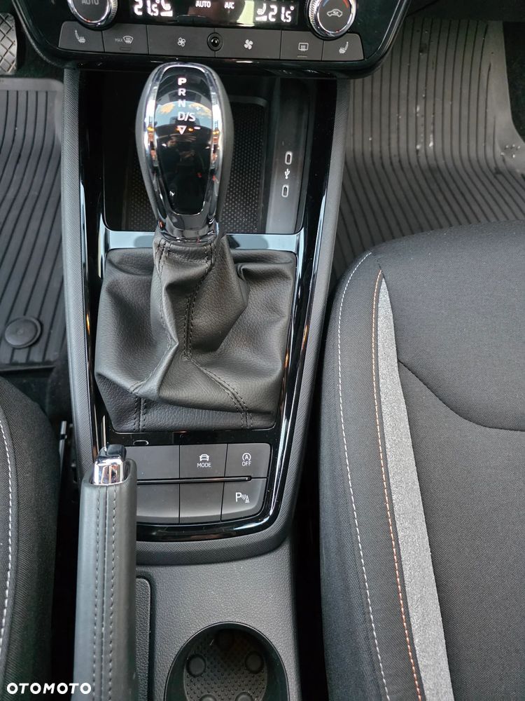 Skoda Kamiq 1.0 TSI Selection DSG - 27