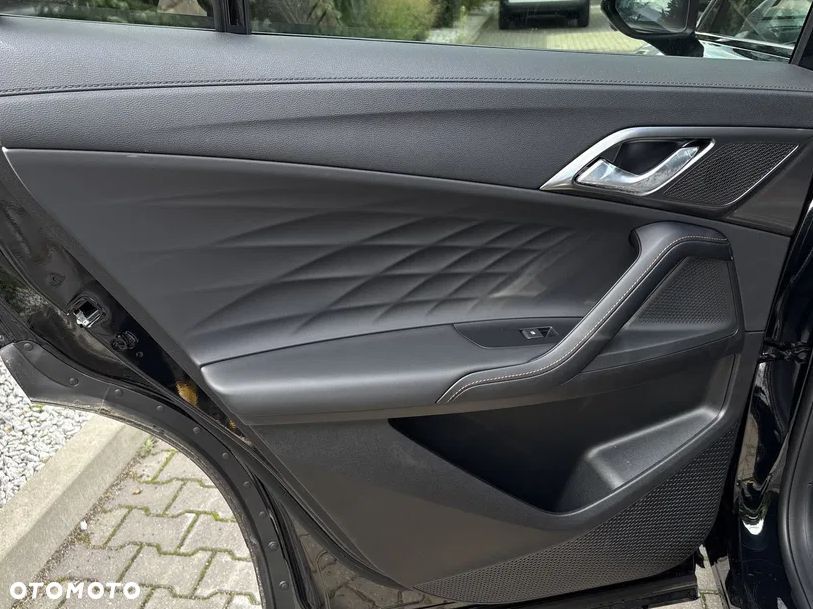 MG HS 1.5T HEV+ Exclusive - 14