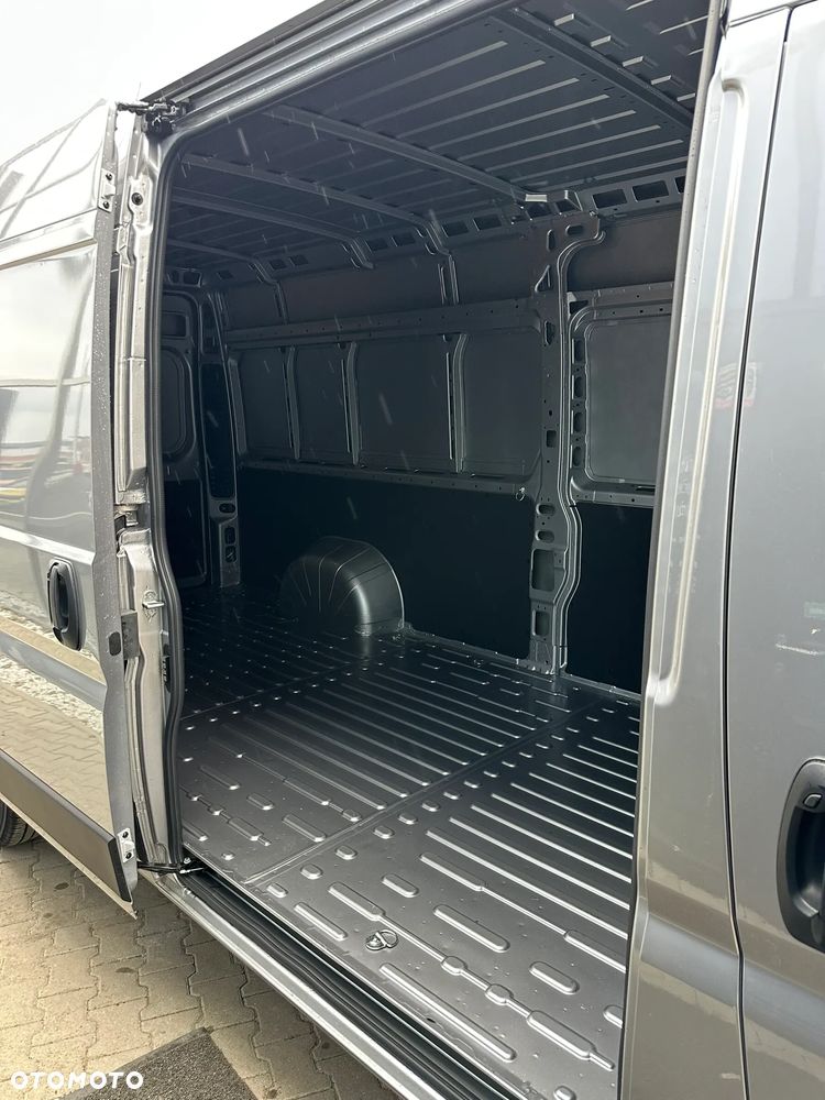 Peugeot Boxer Furgon L4H2 2.2 H3-POWER 180KM AT8 Euro 6E DMC 3.5t Heavy 15m3 - 26
