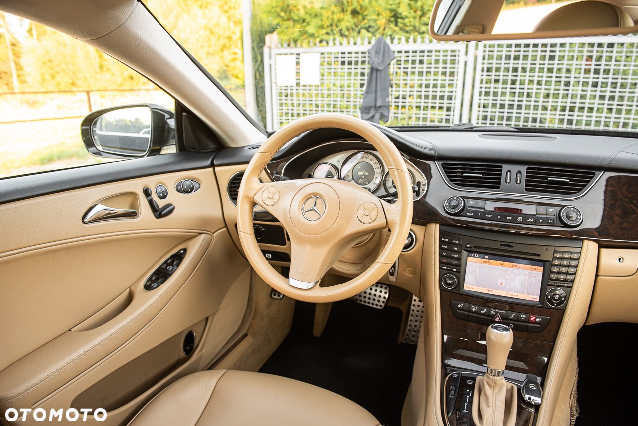 Mercedes-Benz CLS 500 - 27
