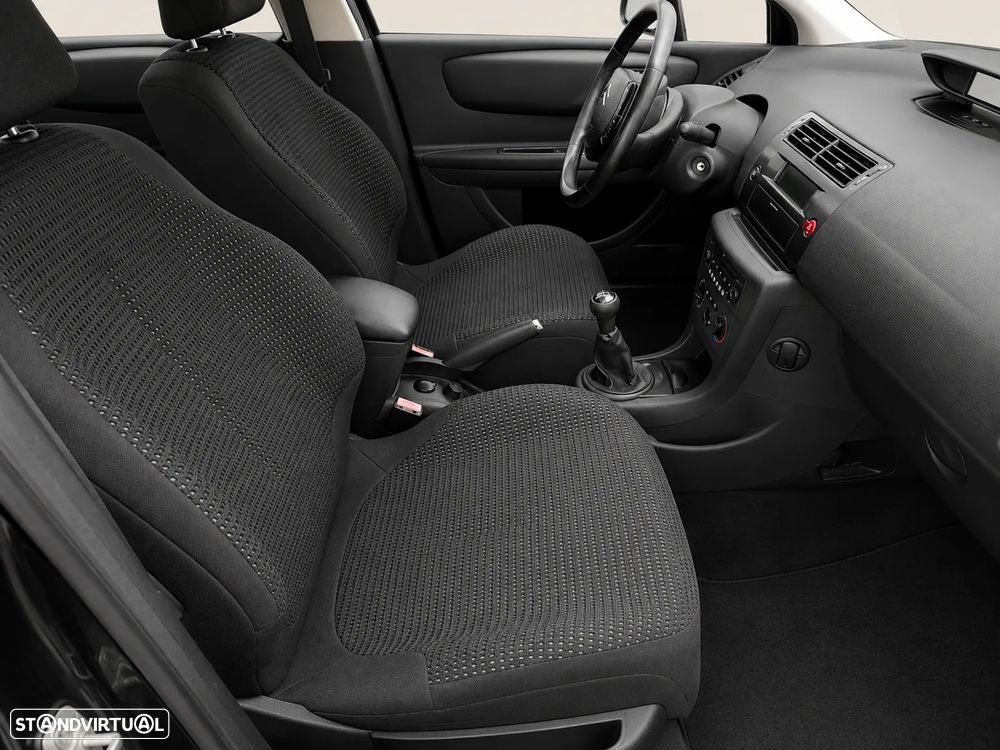 Citroën C4 1.4 16V VTR - 11