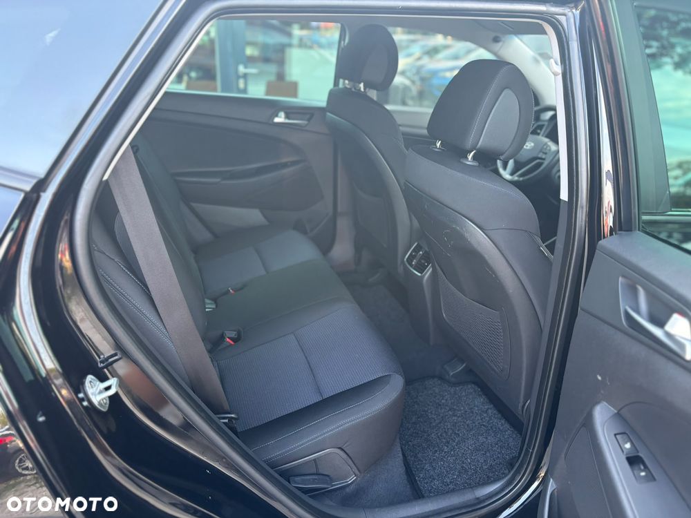 Hyundai Tucson blue 1.7 CRDi 2WD DCT Style - 12