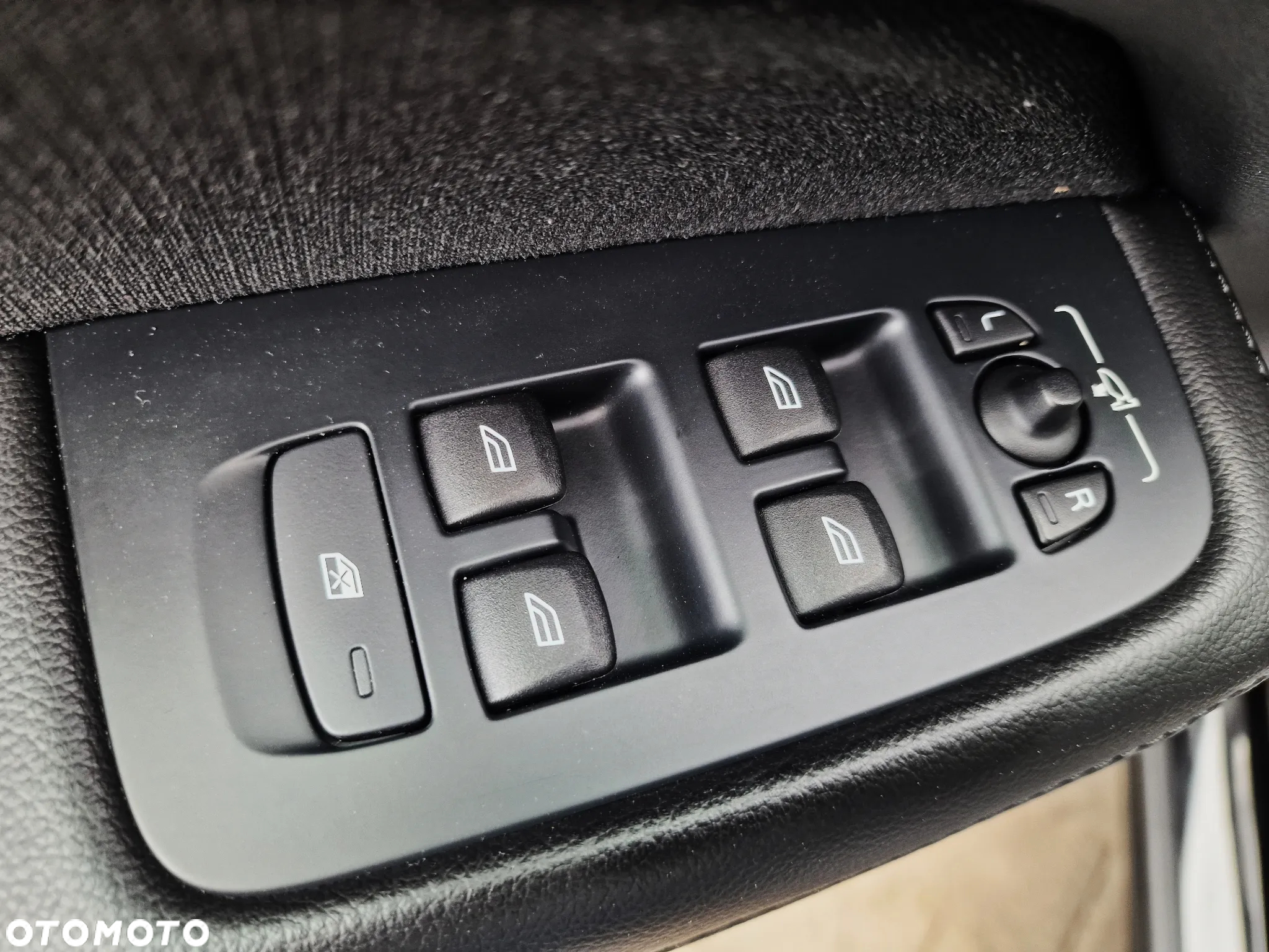 Volvo V60 B3 B Geartronic Momentum Pro - 33