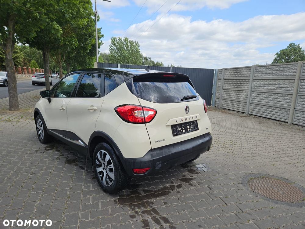 Renault Captur - 12