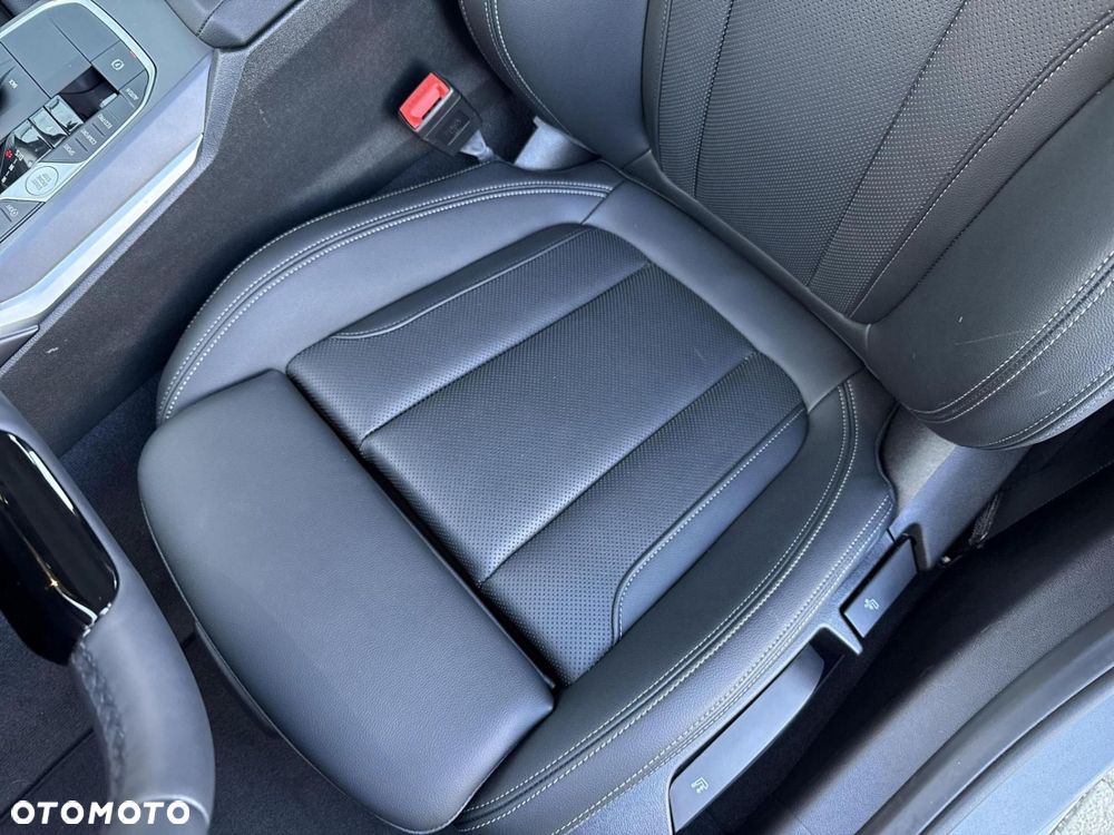 BMW Seria 3 - 13