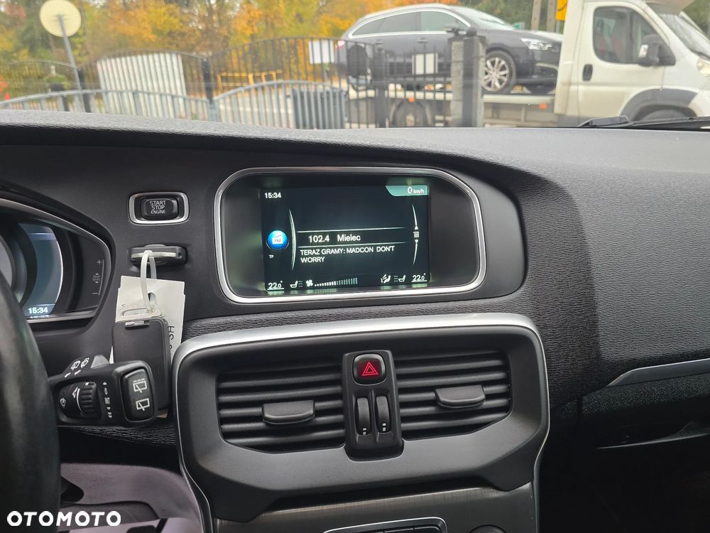 Volvo V40 D2 Summum - 30