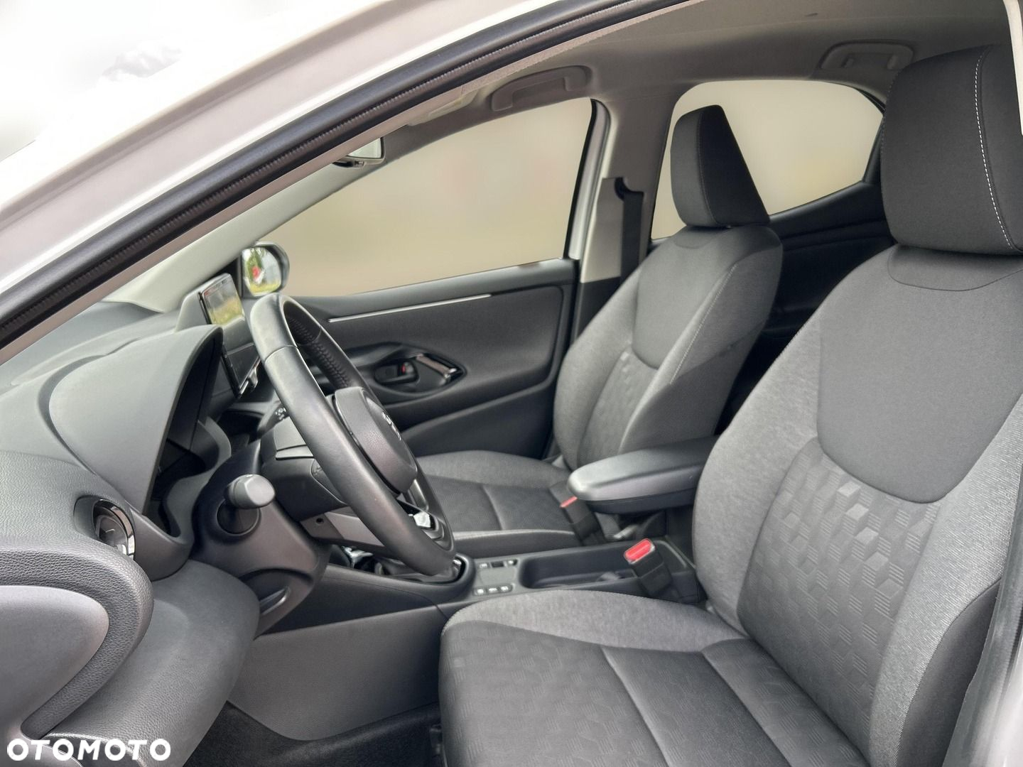 Toyota Yaris - 10