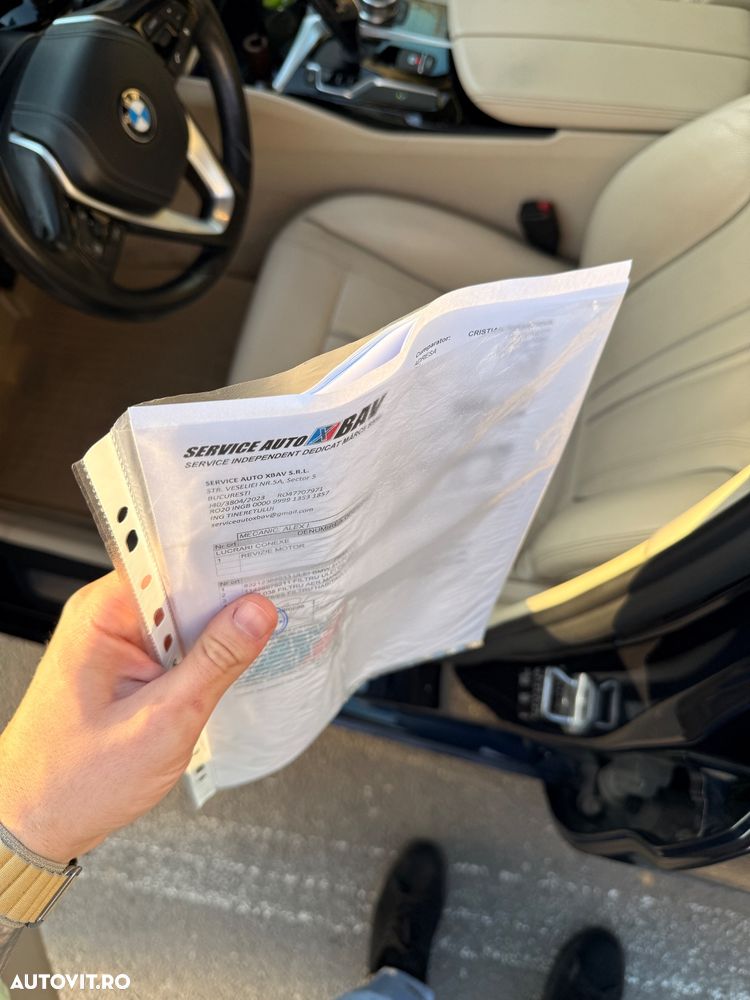 BMW Seria 5 520i AT - 12