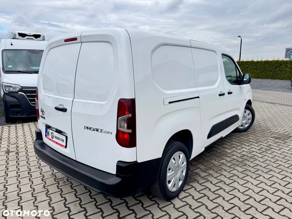 Toyota Proace City - 4