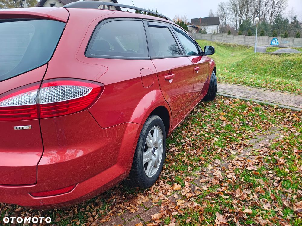 Ford Mondeo 2.0 TDCi Ambiente - 4