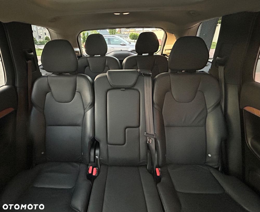 Volvo XC 90 - 12