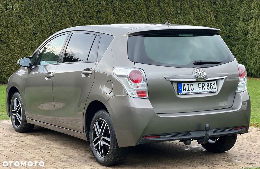 Toyota Verso 1.8 Premium EU5 MS - 4