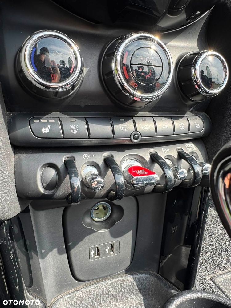 MINI Cooper Standard - 13