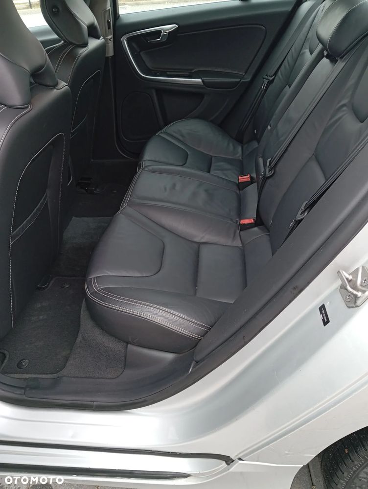 Volvo S60 2.5 T5 AWD - 19