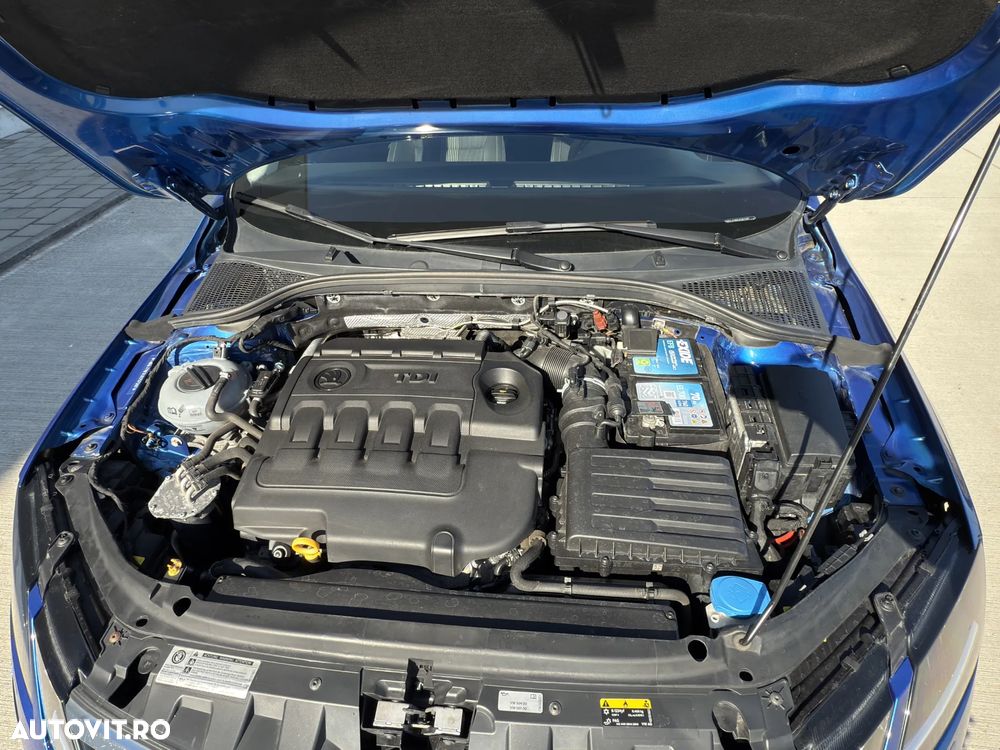 Skoda Octavia 2.0 TDI DSG Style - 11