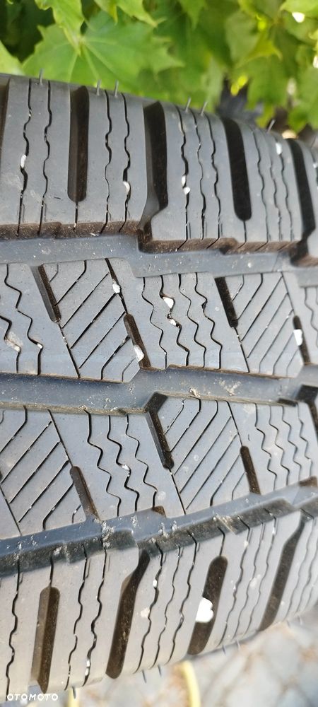 235/65/16c michelin agilis alpin - 1