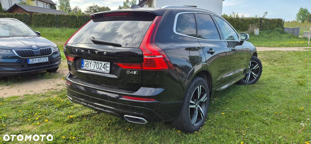 Volvo XC 60 D4 SCR AWD R-Design - 4