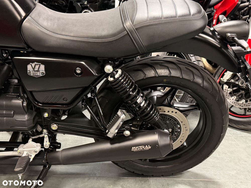 Moto Guzzi V7 - 33