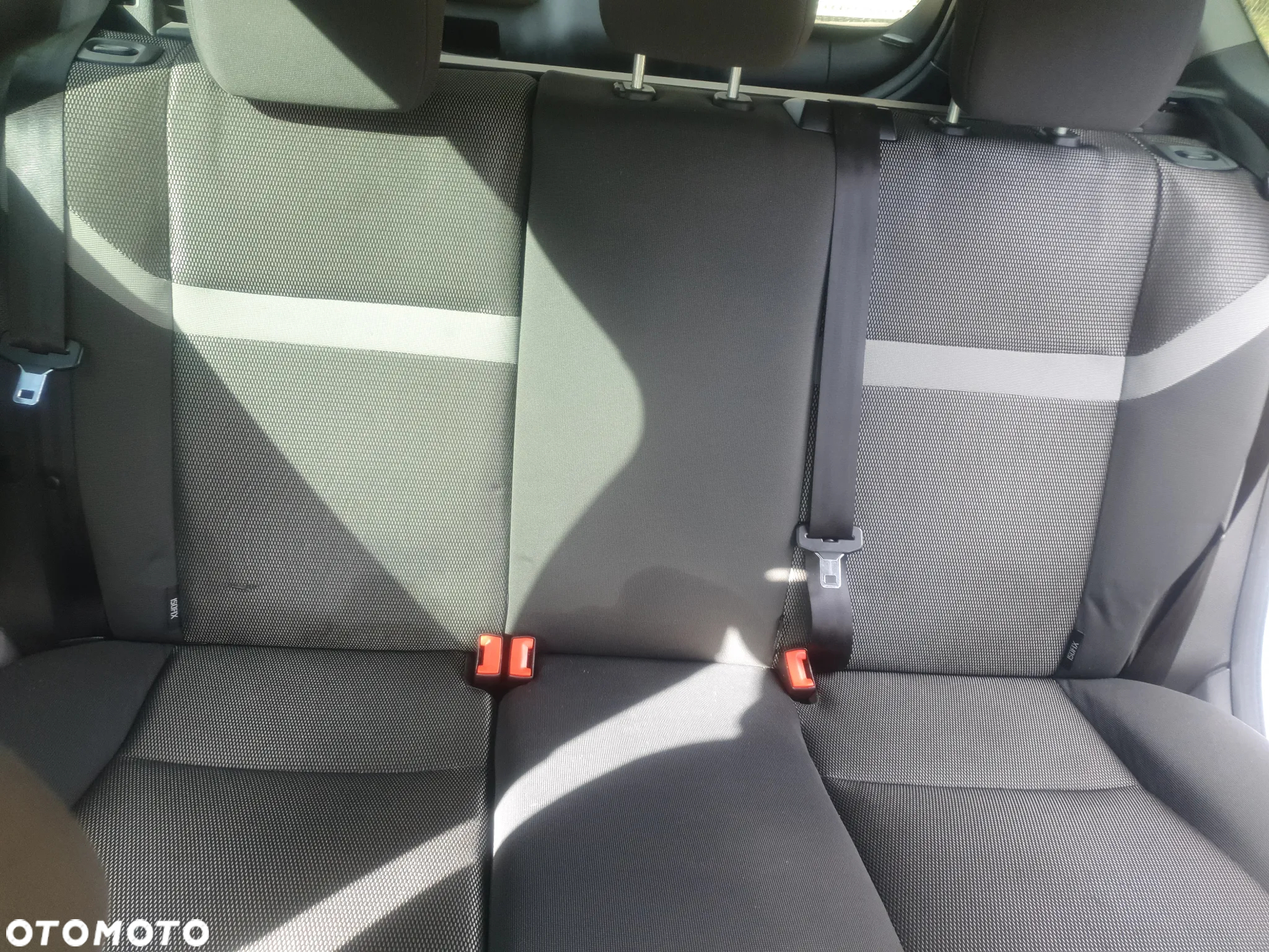 Ford Kuga 2.0 TDCi 2x4 Trend - 16