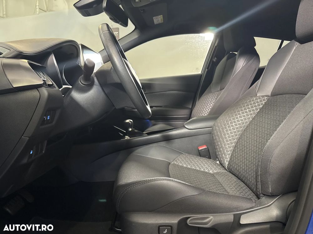 Toyota C-HR - 22