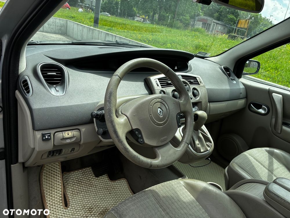 Renault Scenic - 8
