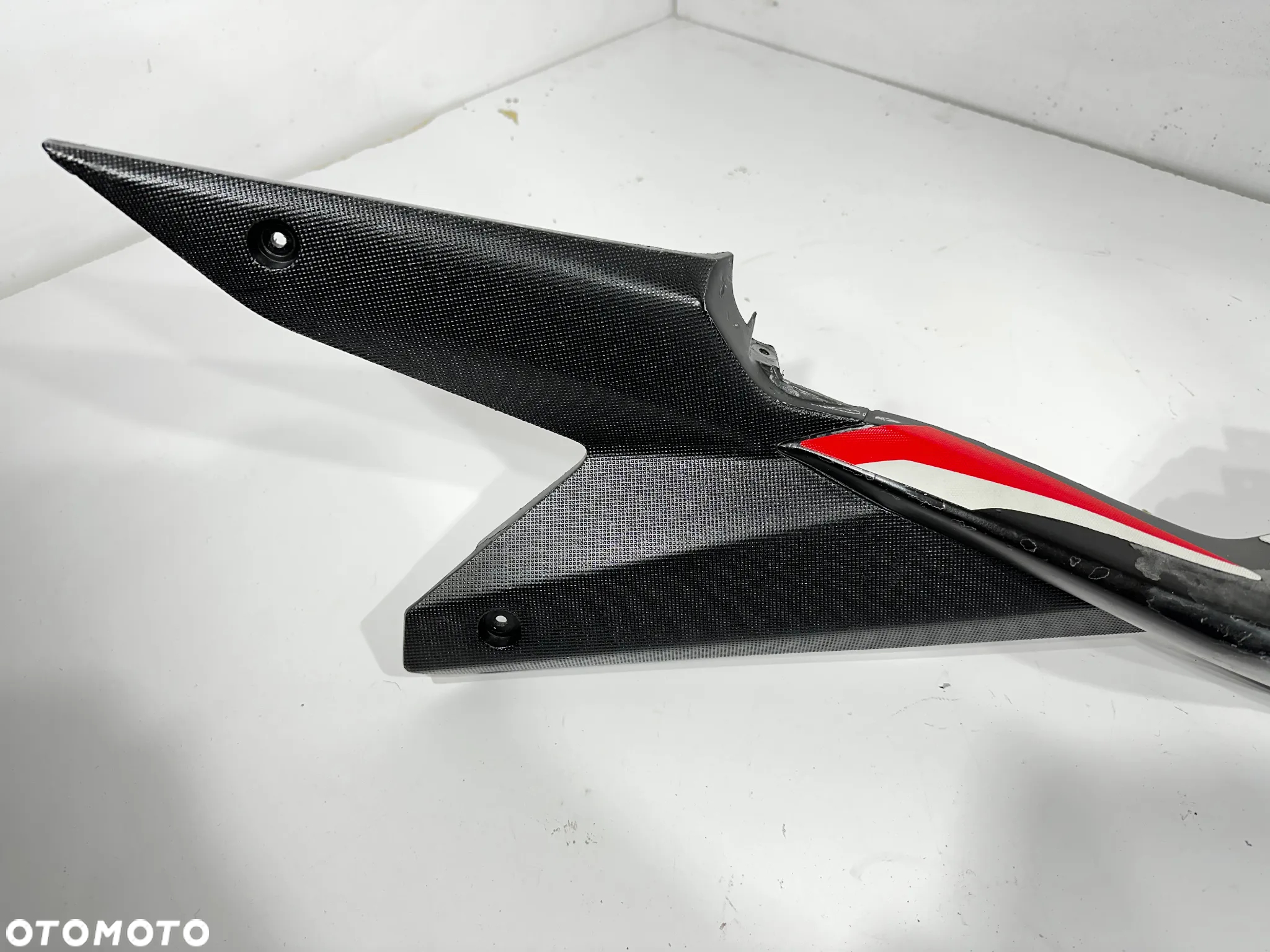 Zadupek tył lewy Rieju RS3 NKD 50 - 2