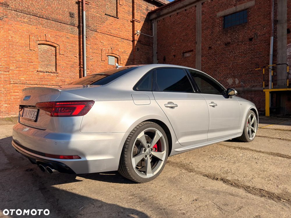 Audi S4 Limousine - 22
