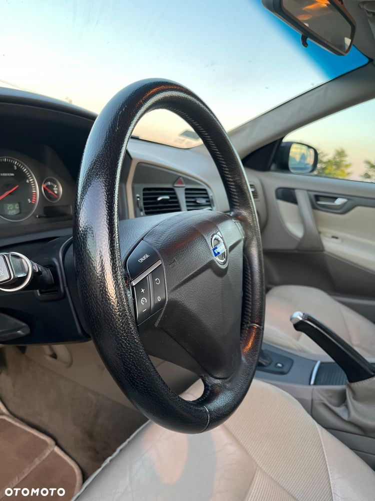 Volvo S60 2.4D Rubin - 33