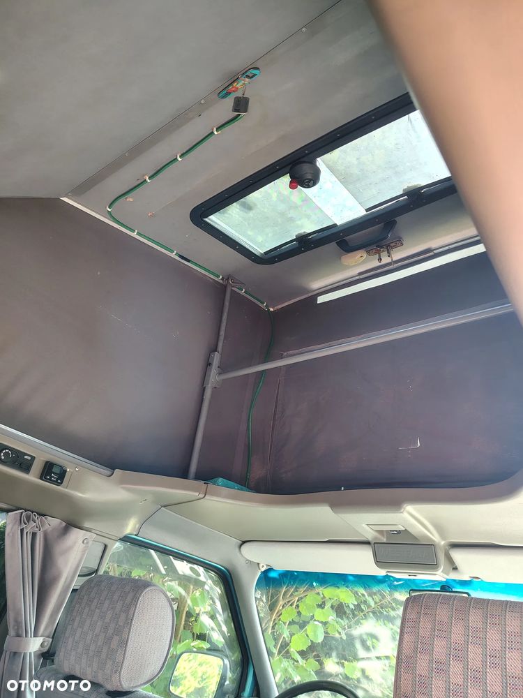 Volkswagen Multivan - 8