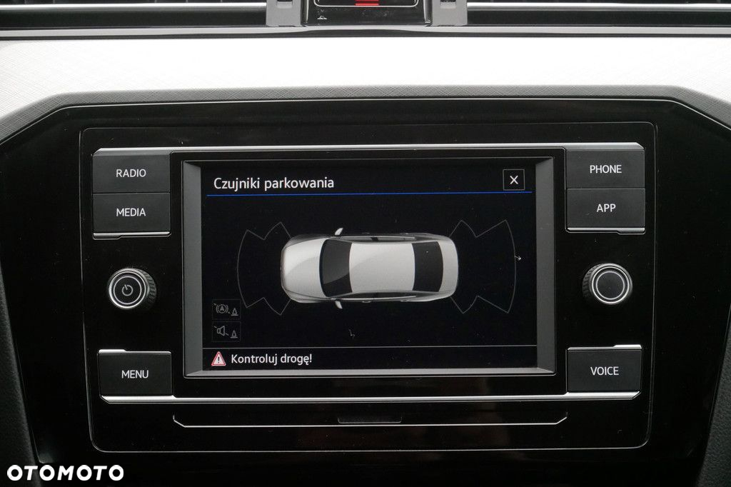Volkswagen Passat 1.5 TSI EVO Business - 19