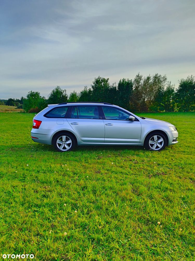 Skoda Octavia 1.4 TSI Ambition - 6