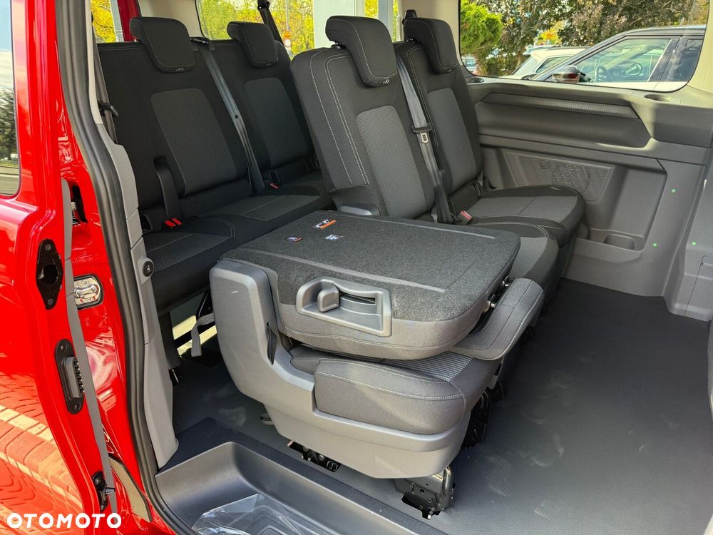 Volkswagen Caravelle - 22