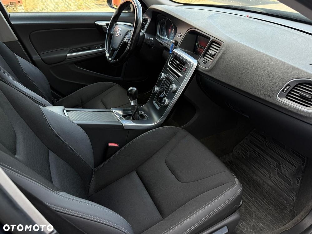 Volvo S60 D3 Kinetic - 12