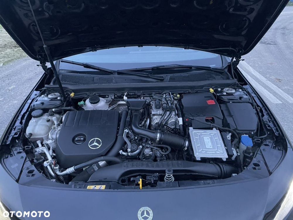 Mercedes-Benz Klasa A 250 E AMG Line 8G-DCT - 25