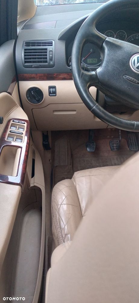 Volkswagen Sharan 2.0 TDI DPF Exclusive Edition II - 8