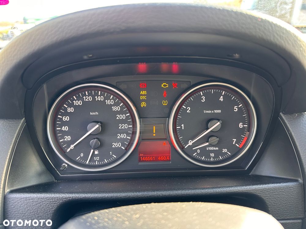 BMW X1 sDrive18i - 11