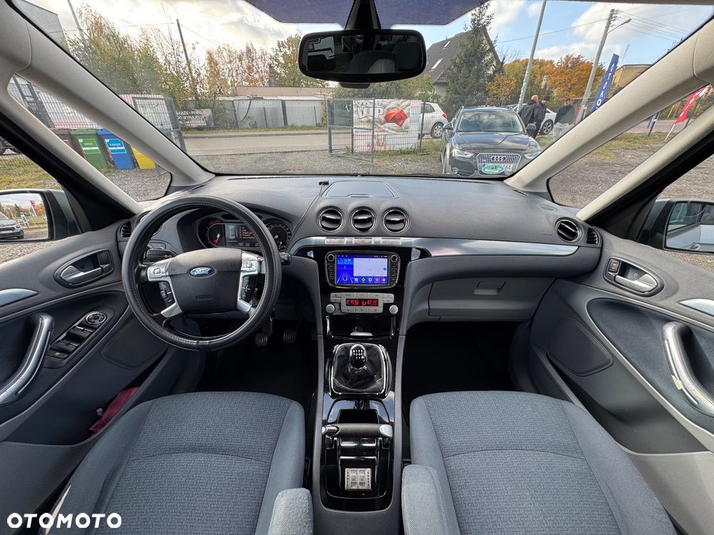 Ford Galaxy 2.0 TDCi Titanium - 24