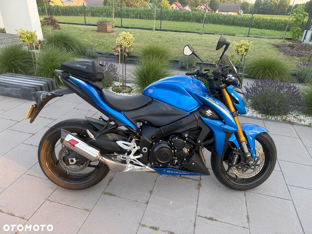 Suzuki GSX 1000 - 10