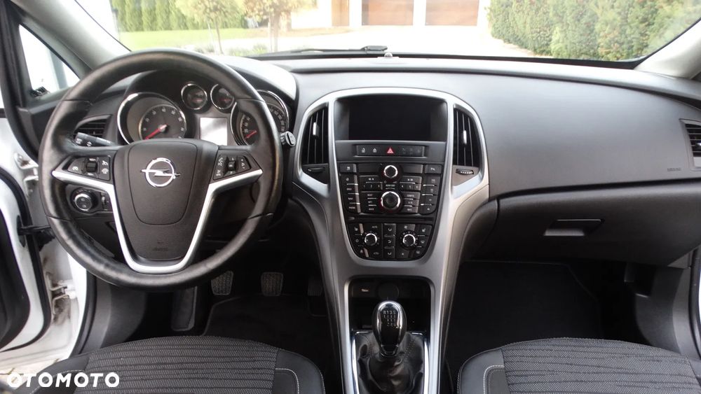 Opel Astra 1.4 Turbo Design Edition - 22