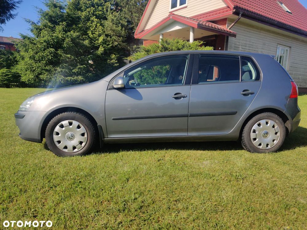 Volkswagen Golf 1.6 Comfortline - 4