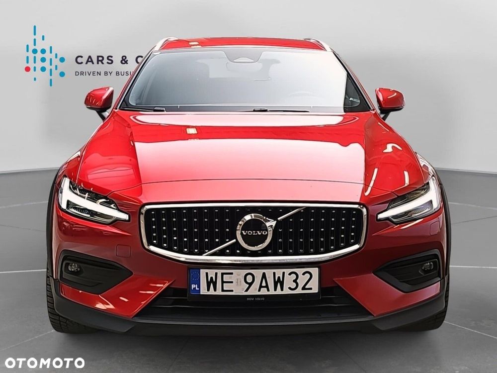 Volvo V60 Cross Country Plus B5 B AWD - 4