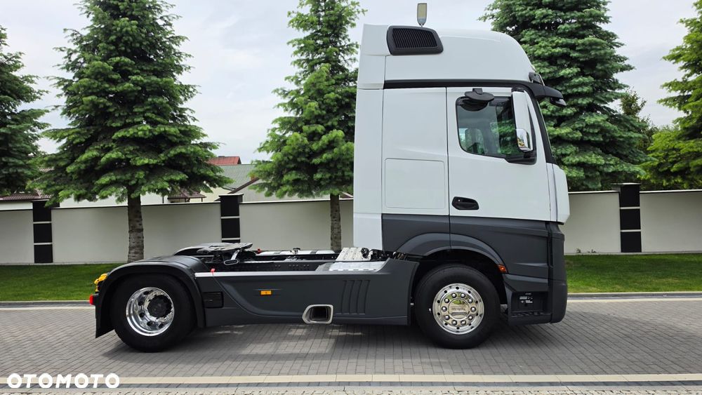 Mercedes-Benz ///ACTROS///MP5///1845/// 2021///PEŁNY ADR///GIGA SPACE CAB///SALONKA///XENON///ZABUDOWY MIĘDZYOSIOWE///KLIMATYZACJA POSTOJOWA///LEDY///VIRTUAL  COCPIT///STAN BARDZO DOBRY - 3