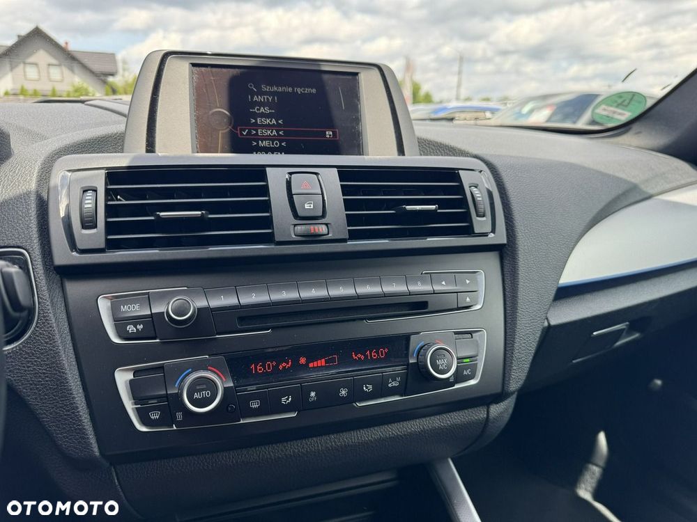 BMW Seria 1 116i Sport Line - 13