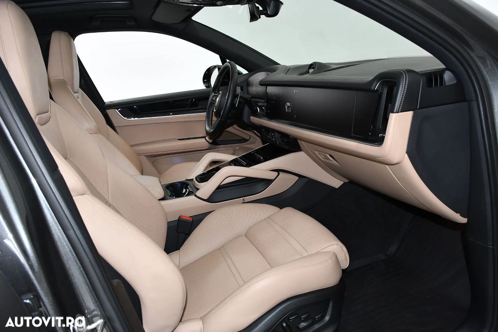 Porsche Cayenne S - 10
